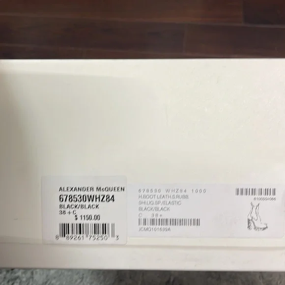 Gently worn Alexander McQueen 678530WHZ84 Woman’s boot Black 38C - Picture 4 of 12